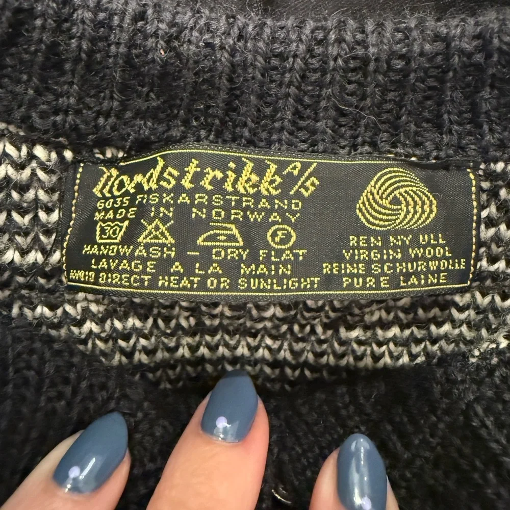 Vintage Nordstrikk Cardigan Sweater Womens Men’s White Wool Fair Isle Norway Ski - Picture 9 of 9